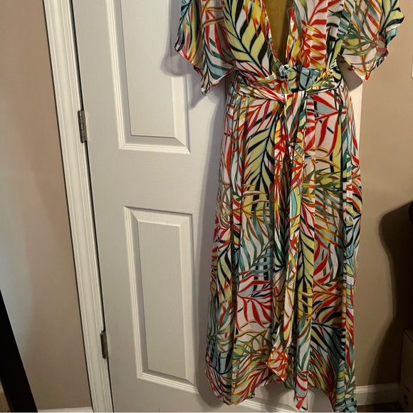 Multi color safari coverup - Picture 2 of 2